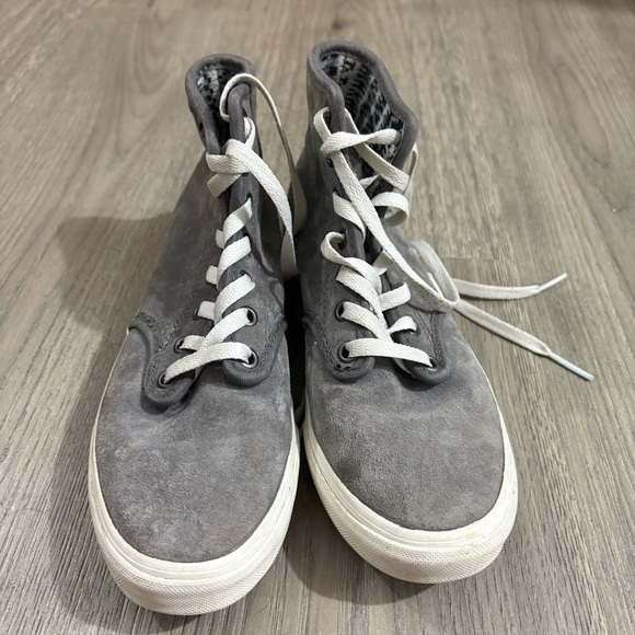 Van's Skate Gray High Top Suede Fleece Lined Women's Sz 6 Retro Boho - Picture 2 of 10